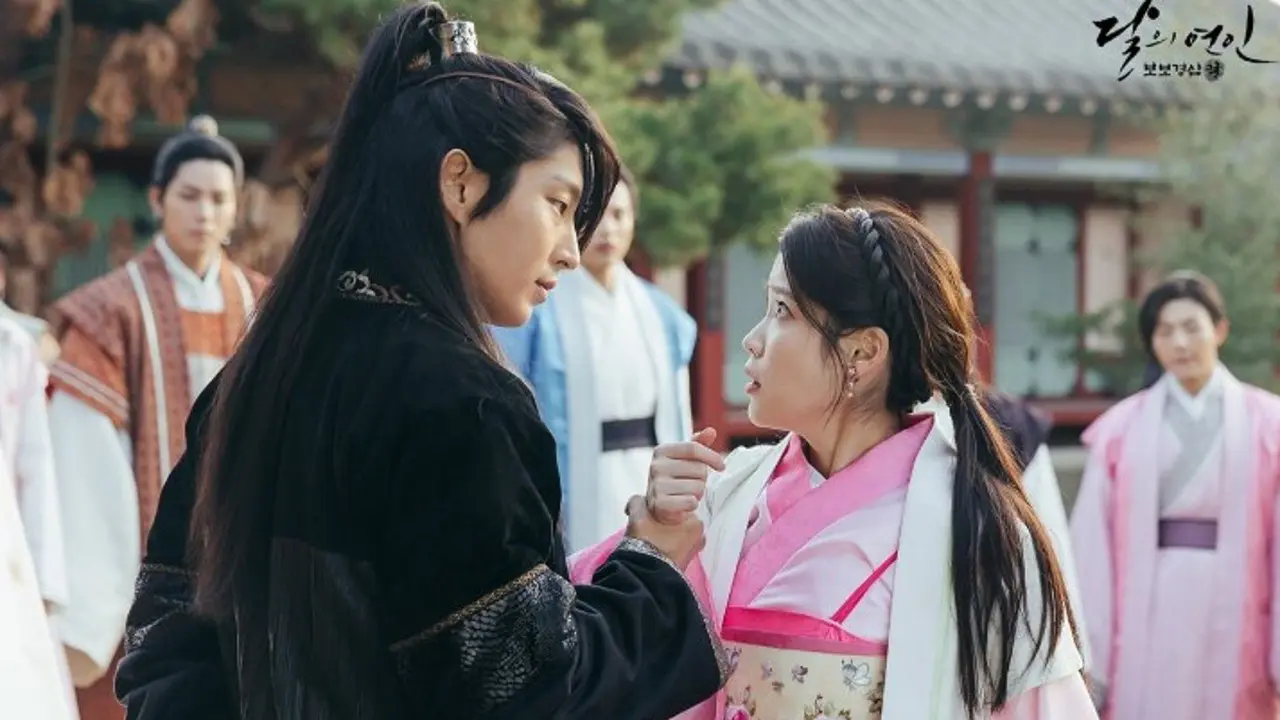 Lee Jun Ki dan IU