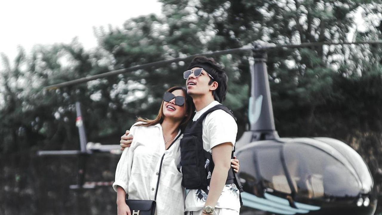 6 Momen Aurel Hermansyah Naik Helikopter, Dapat Kejutan Romantis Dari Atta Halilintar. (Sumber: Instagram/attahalilintar dan Instagram/aurelie.hermansyah)
