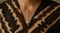 7 Model Kalung yang Cocok untuk Baju Batik