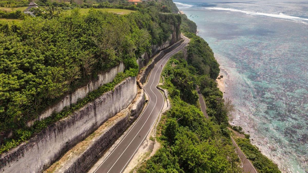 7 Destinasi Wisata yang Bisa Ditempuh dengan Dua Jam Berkendara Dari Denpasar