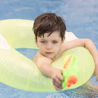 ilustrasi anak berenang/copyright freepik.com/freepik