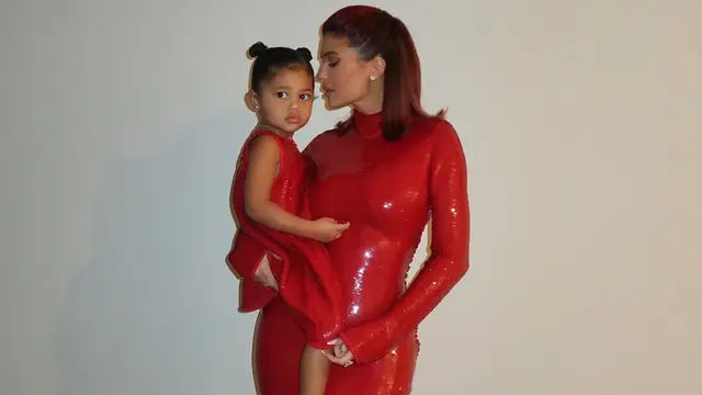 Kylie Jenner dan Stormi