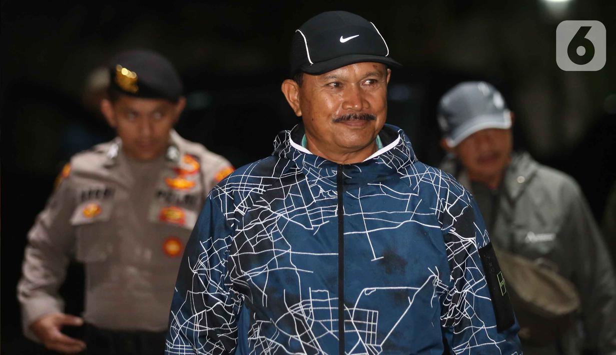 Selain Maidi, terdapat 15 orang lainnya ditangkap penyidik KPK, namun hanya 9 di antaranya yang dibawa ke Jakarta untuk dilakukan pemeriksaan. Tampak dalam foto, Wali Kota Madiun, Maidi saat tiba di Gedung Merah Putih Komisi Pemberantasan Komisi Pemberantasan Korupsi (KPK), Jakarta, Senin (19/1/2026). (Liputan6.com/Helmi Fithriansyah)