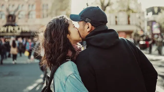 [Bintang] Chicco Jerikho dan Putri Marino