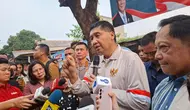 Maruarar Sirait Bedah Rumah Warga Desil I di Kampung Ambon