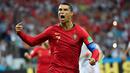 Cristiano Ronaldo - Pemain yang mengawali debut internasionalnya di tahun 2003 ini, menjadi kolektor caps internasional terbanyak di gelaran Euro 2020. Total caps yang ia bukukan sebanyak 174 caps dan masih memiliki kans untuk bertambah pada gelaran ini bersama Portugal. (Foto: AFP/Nelson Almeida)