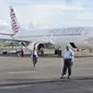 Peristiwa ini menjadi perhatian dunia. Media Australia Sydney Morning Herald menulis "Virgin Australia plane held at Bali airport." (Pesawat Virgin Australia 'ditahan' di Bandara Bali). (ANTARA FOTO/Nyoman Budhiana)