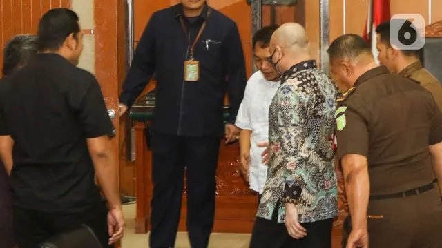 Ekspresi Santai Teddy Minahasa usai Divonis Seumur Hidup di Kasus  Narkoba