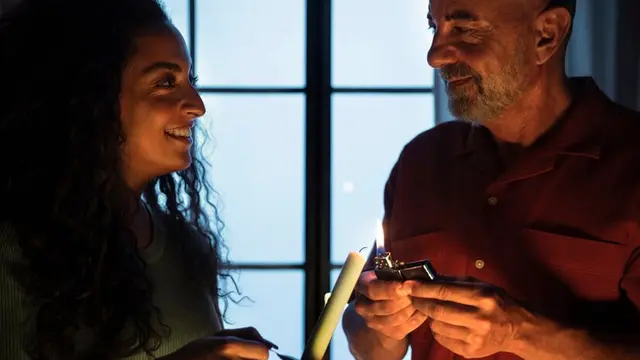 Cara Ibu Muda Menghadapi Tekanan Sosial dengan Percaya Diri (Foto: Freepik)