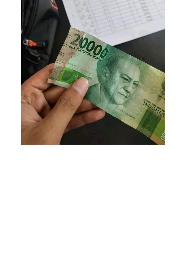 8 Potret Sambungan Uang Kertas Sobek Ala Netizen Ini Bikin Tepuk Jidat
