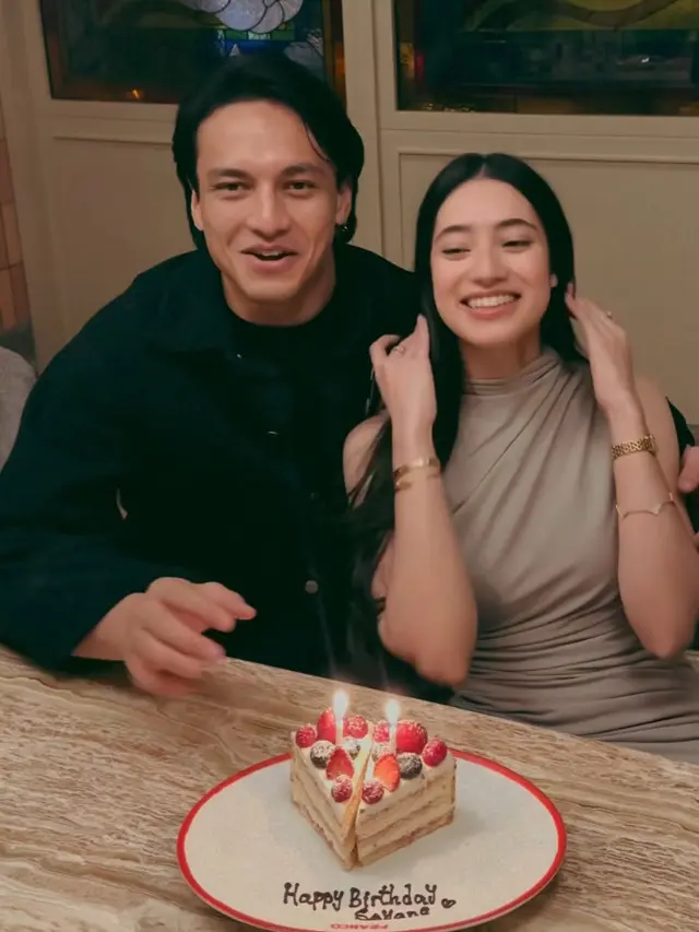 Ulang Tahun Jefri Nichol ke-26, Rangkul Kekasih Baru Ameera Khan Model Asal Malaysia. [@jefrinichol]