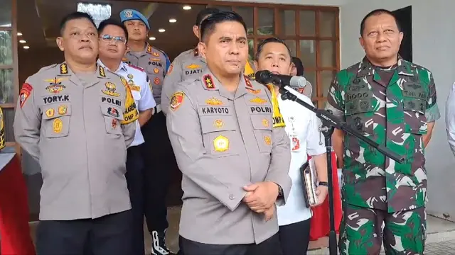 Kapolda Metro Jaya, Irjen Pol Karyoto.