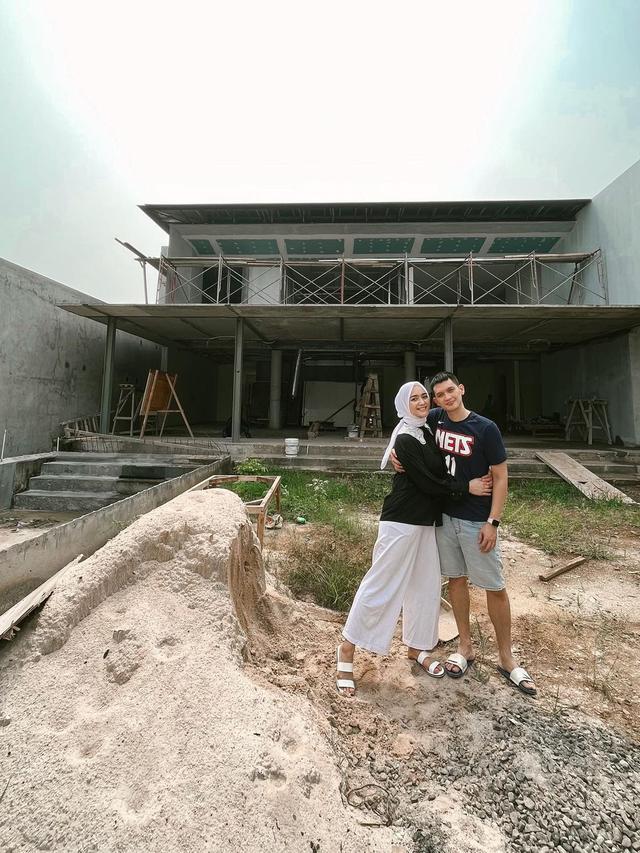 Potret rumah baru Citra Kirana dan Rizky Aditya yang belum rampung