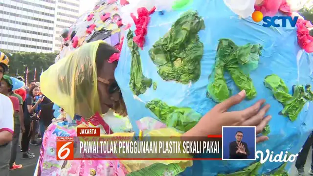 Penggunaan plastik di Indonesia masih berada di angka yang sangat tinggi 64 juta ton per tahun.