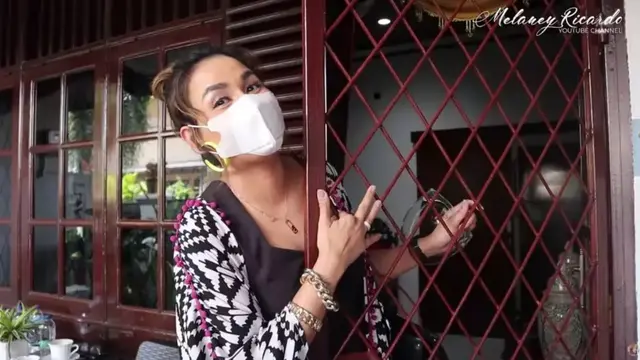 Kediaman Mpok Atiek (YouTube/Melaney Ricardo)