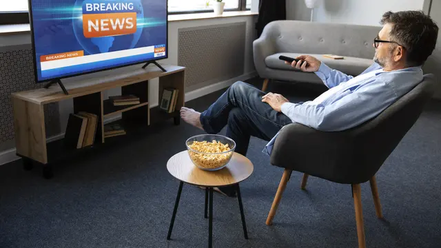 Ilustrasi menonton, tv, berita