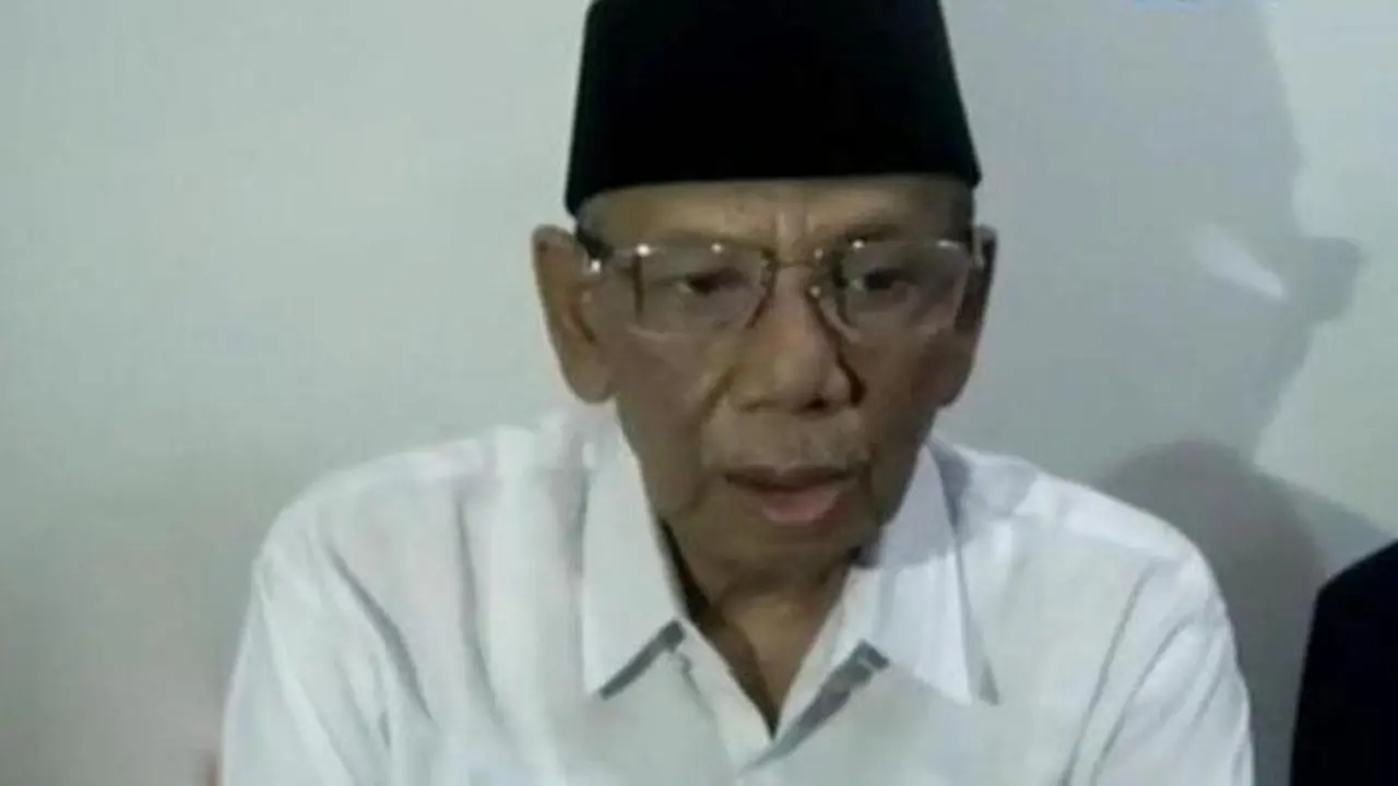 [Bintang] Beredar Pesan Berantai tentang Kondisi Kesehatan Hasyim Muzadi