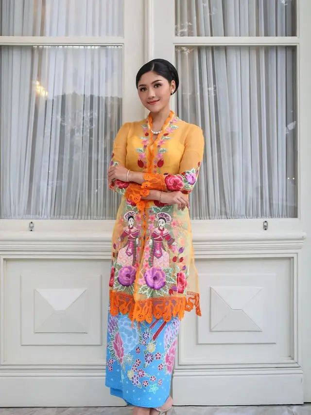 Inspirasi Kebaya Tradisional Modern dari Keluarga Jokowi Cocok untuk Hari Kartini. [@erinagudono]