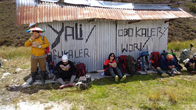 Ekspedisi Puncak Trikora.