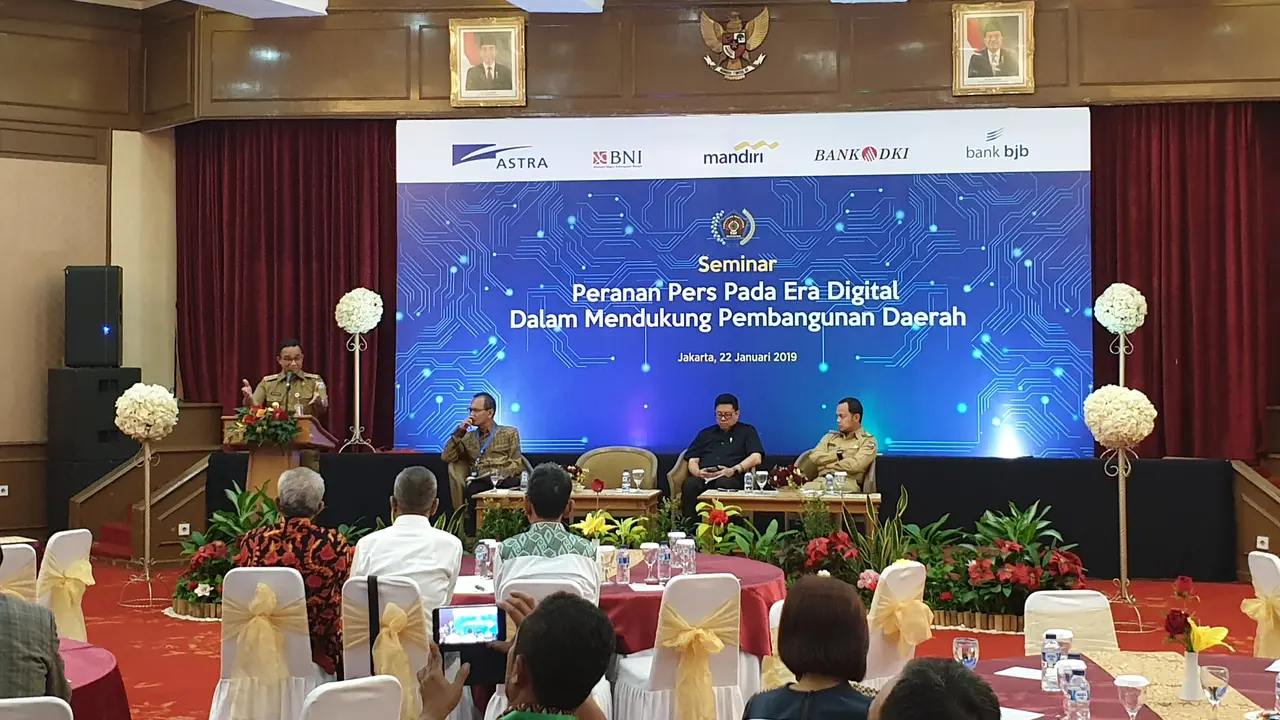 menggelar seminar bertemakan Peranan Pers Pada Era Digital Dalam Mendukung Pembangunan Daerah.