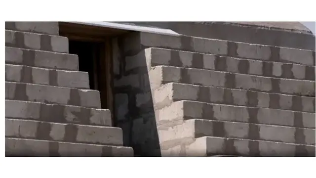 Bangun Piramida di Halaman Rumah, Pasangan Ini Klaim Bisa Terhindar dari Corona