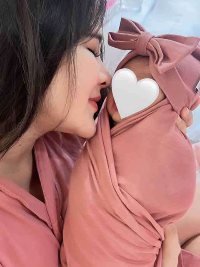 7 Momen Tasyakuran Anak Denny Caknan, Nama Lengkapnya Penuh Arti