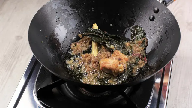 Memasak ayam