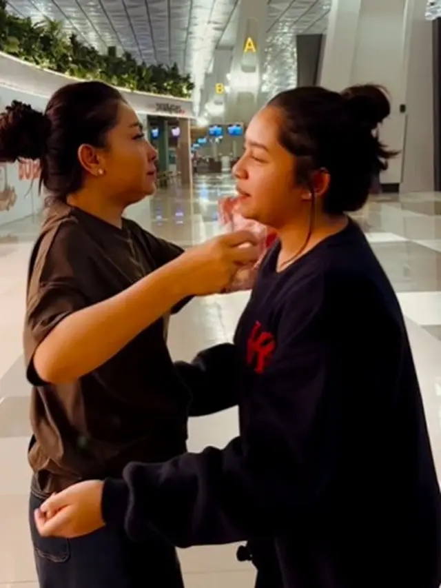 Mayangsari dan Khirani (Instagram/mayangsari_official)