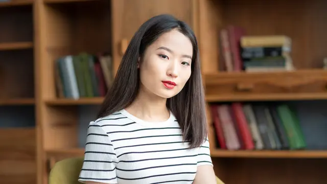 serius mandiri tidak senyum