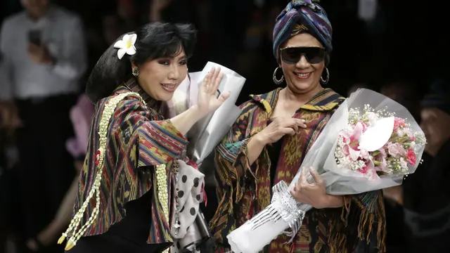 [Fimela] Anne Avantie dan Susi Pudjiastuti