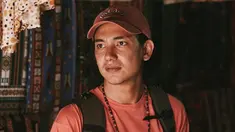 Pemilik nama asli Adipati Koesmadji ini memang dikenal punya gaya busana yang kekinian. Di berbagai kesempatan, ia kerap tampil dengan gaya kasual dan mengenakan topi. Penampilannya pun terlihat makin trendi. (Liputan6.com/IG/@adipati)