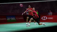 Pebulutangkis ganda campuran Indonesia, Jafar Hidayatullah/Aisyah Salsabila Putri Pranata bertanding melawan pebulutangkis ganda campuran India, Rohan Kapoor/Reddi Sikki saat laga 32 besar Indonesia Masters 2023 di Istora Senayan, Jakarta, Rabu (25/01/2023). Jafar Hidayatullah/Aisyah Salsabila Putri Pranata menang rubber game 12-21, 23-21 dan 21-16.(Bola.com/Bagaskara Lazuardi)