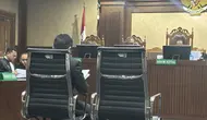 Sekretaris Jenderal PDI Perjuangan, Hasto Kristiyanto, kembali menjalani sidang perkara dugaan suap pergantian antarwaktu (PAW) anggota DPR RI dan perintangan penyidikan di Pengadilan Tindak Pidana Korupsi Jakarta Pusat, Jumat (18/7/2024).