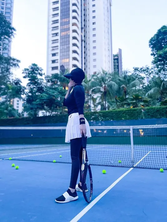 Syahrini. [Instagram/princessyahrini]