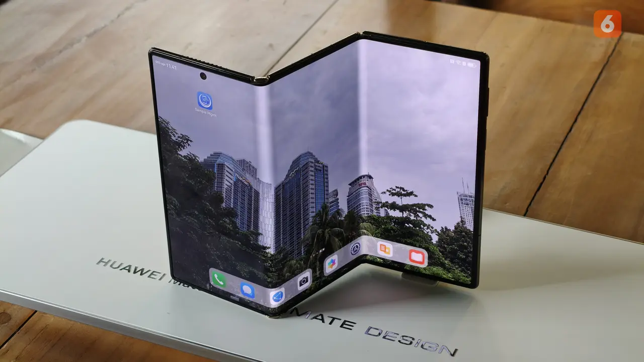 Huawei Mate XT