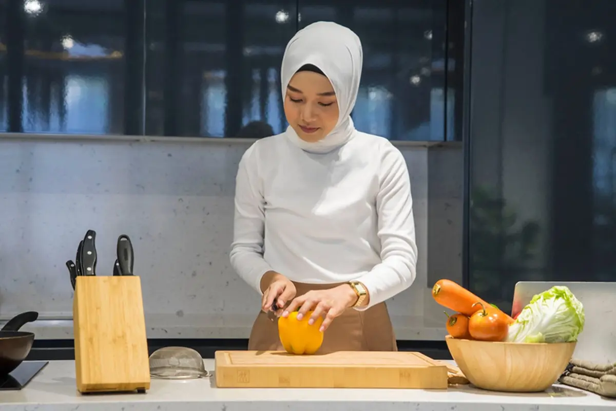 ramadan 2021 dan mencicipi makanan