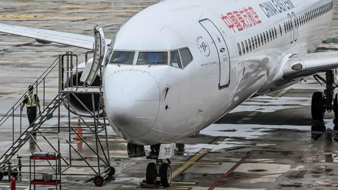 Pesawat China Eastern Airlines