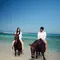 Gaya Sporty Aaliyah Massaid Tetap Aesthetic saat Berkuda di Sumba