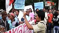 Sekitar 500 petani di Jambi lahannya terancam disita karena sertifikat tanah mereka dijadikan jaminan proyek oleh Dinas Perkebunan Provinsi Jambi. 