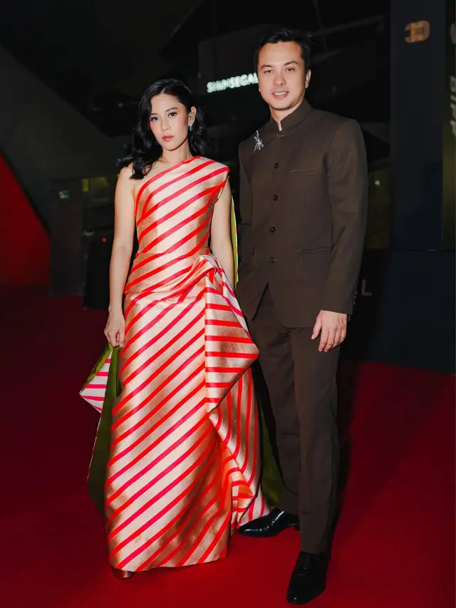 6 Gaya Dian Sastro dan Nicholas Saputra di Busan International Film Festival 2025