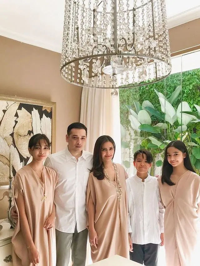 6 Momen Richard Kevin Suami Cut Tary Bersama Ketiga Anaknya, Ayah Idaman