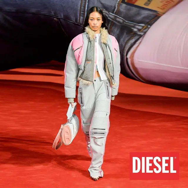 6 Potret Nafa Salvana, Model Asal Karawang yang Tampil di Milan Fashion Week