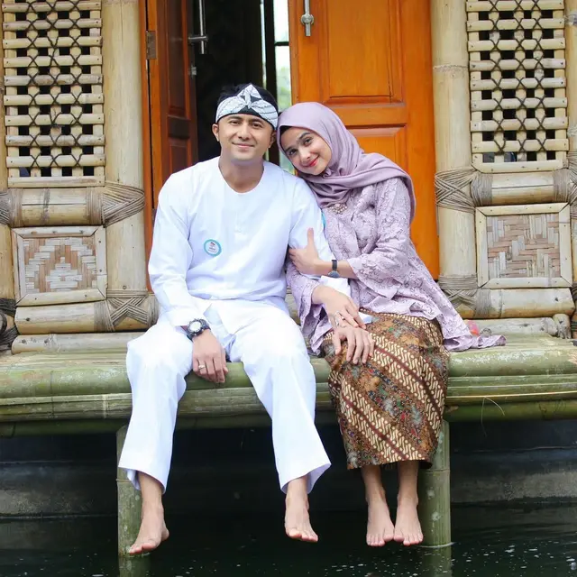Rayakan Anniversary ke-6, Ini 6 Potret Manis Hengky Kurniawan dan Sonya Fatmala