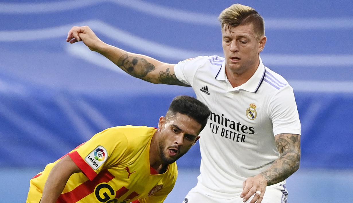 Kartu merah yang didapat Kroos dalam pertandingan Real Madrid vs Girona tersebut adalah kartu merah pertamanya sepanjang 15 tahun berkarier di sepak bola profesional atau sejak memperkuat Bayern Munchen pada 2007. (AFP/Pierre-Philippe Marcou)