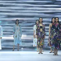 Koleksi Pakaian Ready to Wear K.A.L.A Studio di JFW 2025. [Adrian/Fimela]