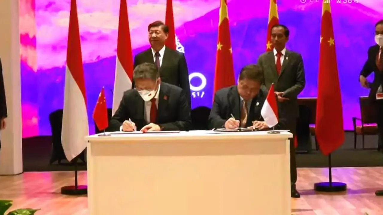 Menteri Koordinator Bidang Perekonomian Airlangga Hartarto dengan Menteri Perdagangan Republik Rakyat Tiongkok (RRT) Wang Wentao, telah melakukan penandatanganan Memorandum of Understanding (MoU) Kerja Sama Ekonomi Digital
