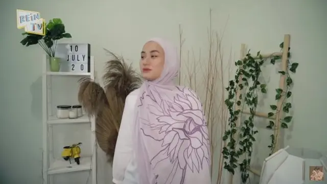 Rumah Dinda Hauw dan Rey Mbayang