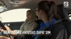 Wanita di Arab Saudi kini bisa memiliki SIM dan menyetir mobil di jalanan.