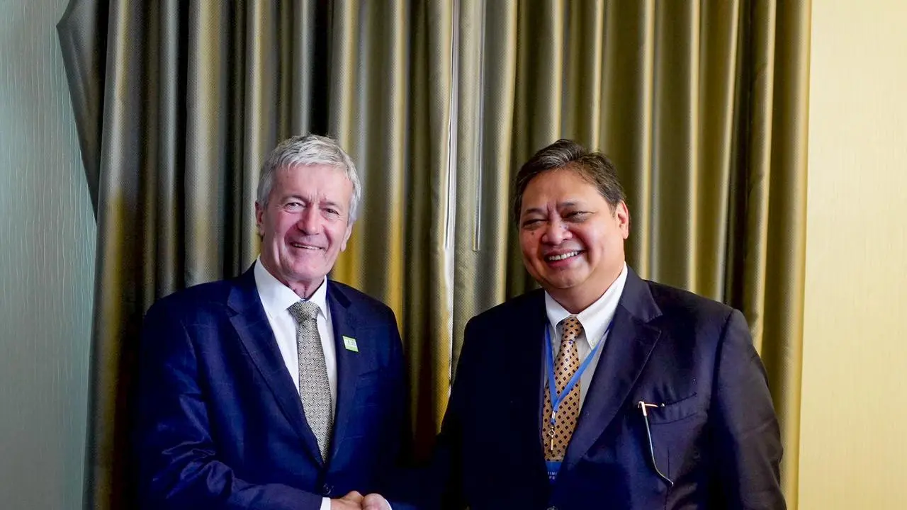 Menteri Koordinator Bidang Perekonomian Airlangga Hartarto bertemu dengan Menteri Perdagangan Selandia Baru Damien O’Connor