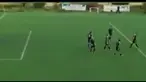 Sebuah kejadian menarik di salah satu liga amatir di Yunani. Kesal karena diejek, tim ini menghajar satu pemain lawan.